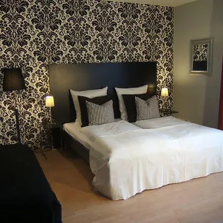 Amary 3* Berlin